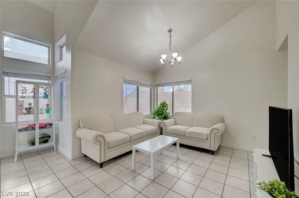 7680 Little Valley, Las Vegas, NV 89147