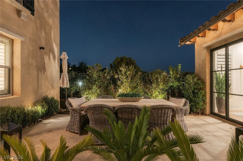 12 Menaggio, Henderson, NV 89011