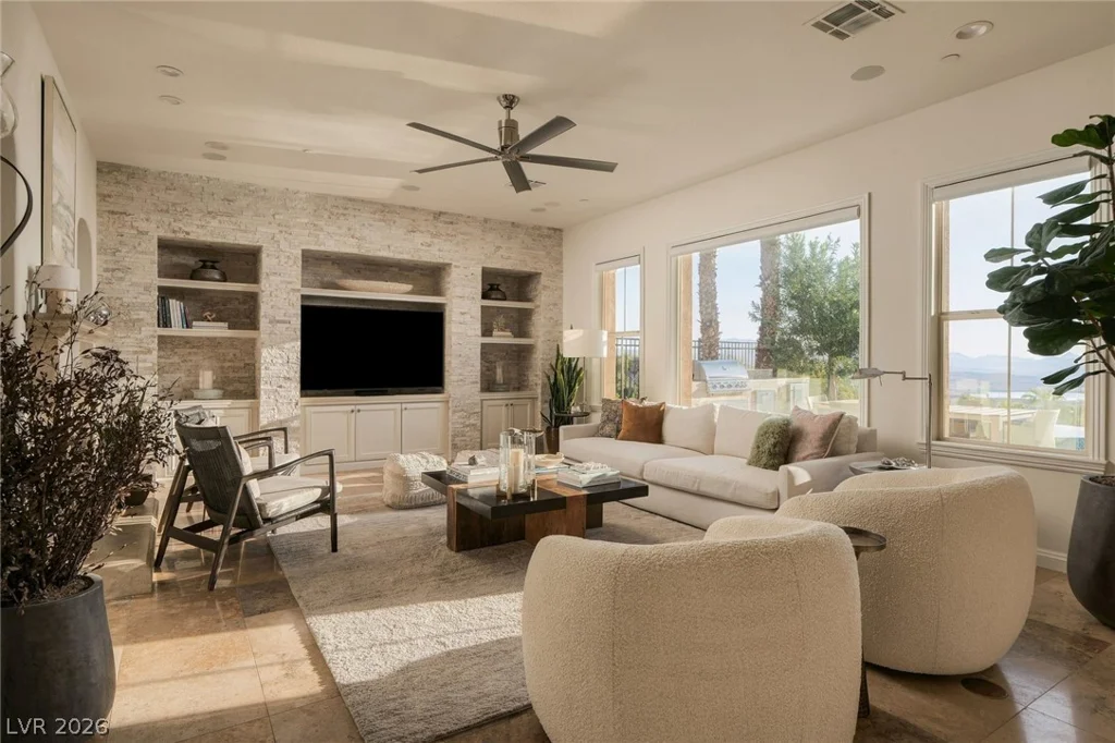 12 Menaggio, Henderson, NV 89011