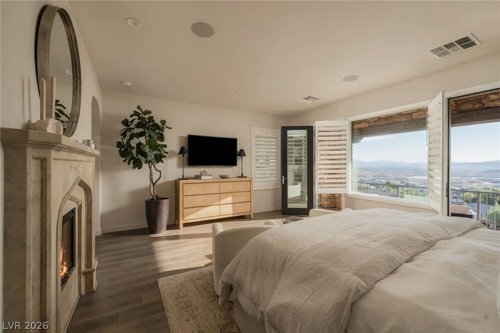 12 Menaggio, Henderson, NV 89011
