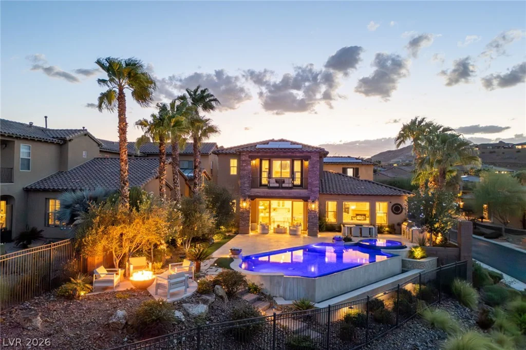 12 Menaggio, Henderson, NV 89011