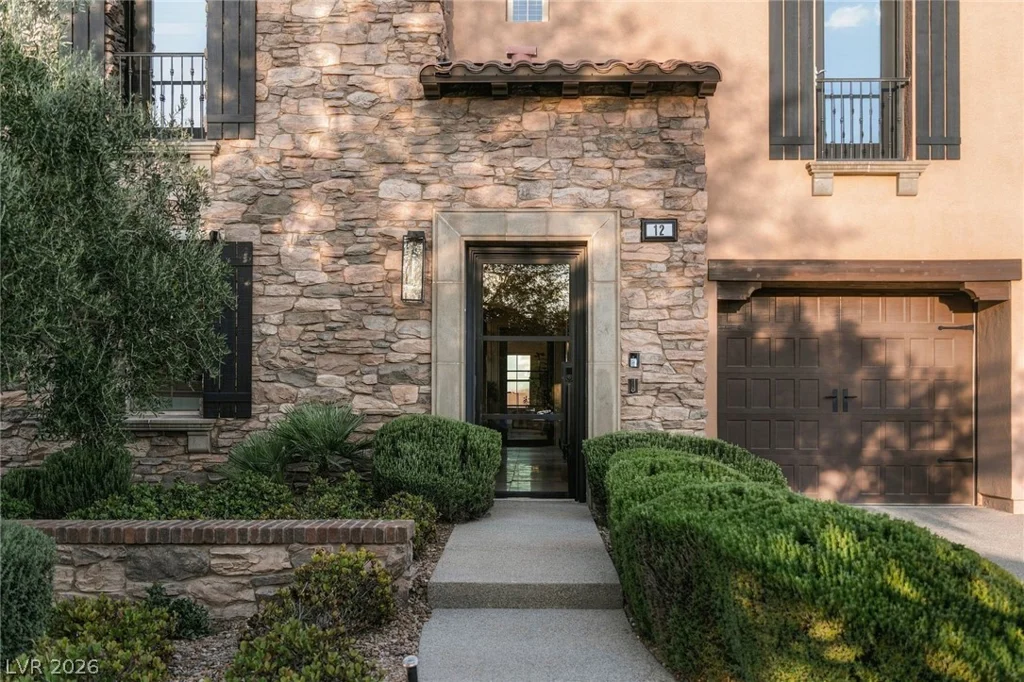 12 Menaggio, Henderson, NV 89011