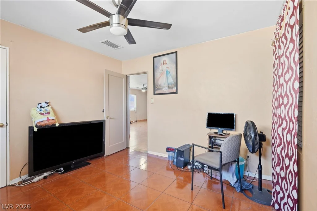 1932 Franklin, Las Vegas, NV 89104