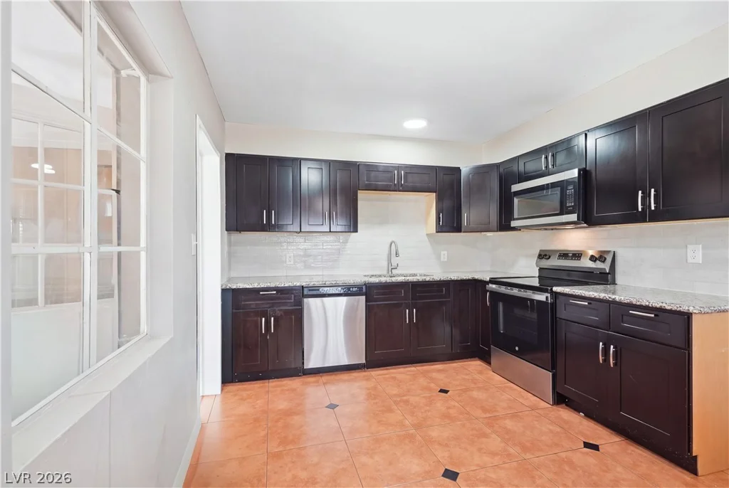 1932 Franklin, Las Vegas, NV 89104