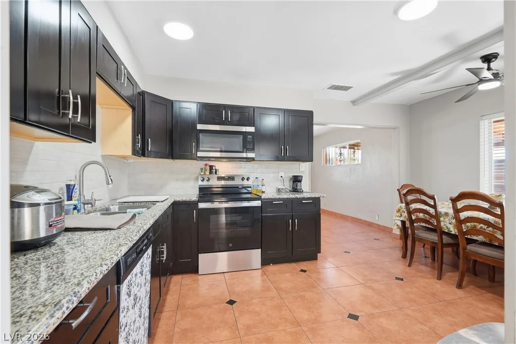 1932 Franklin, Las Vegas, NV 89104
