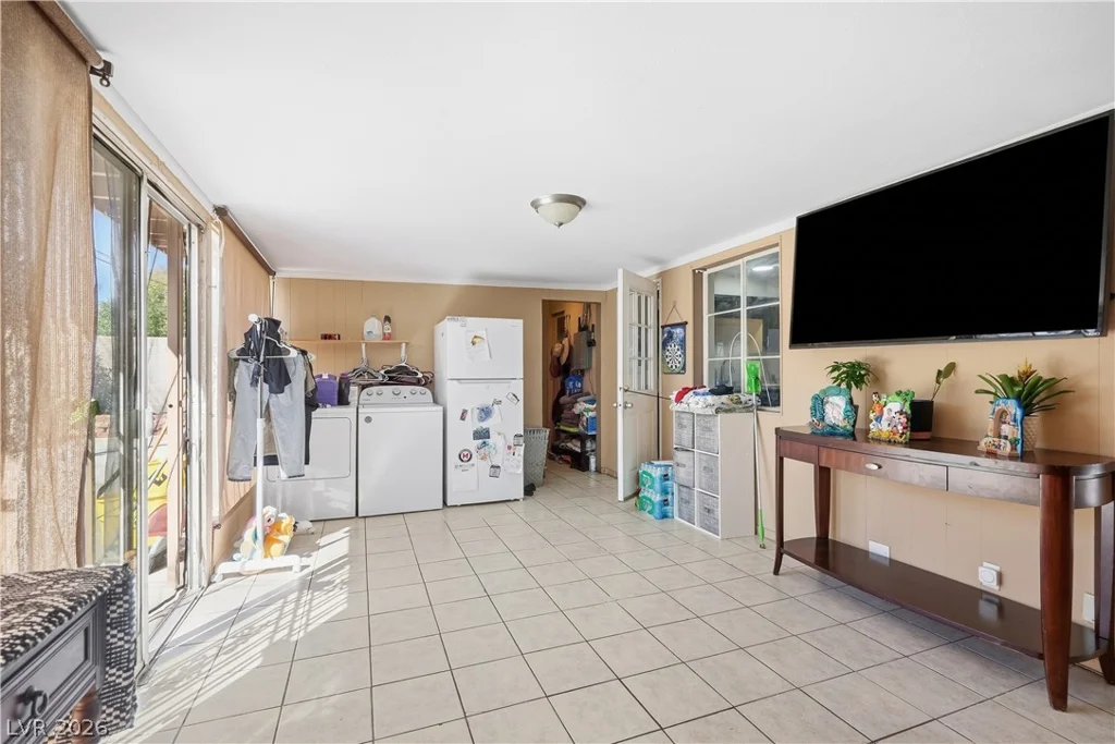 1932 Franklin, Las Vegas, NV 89104