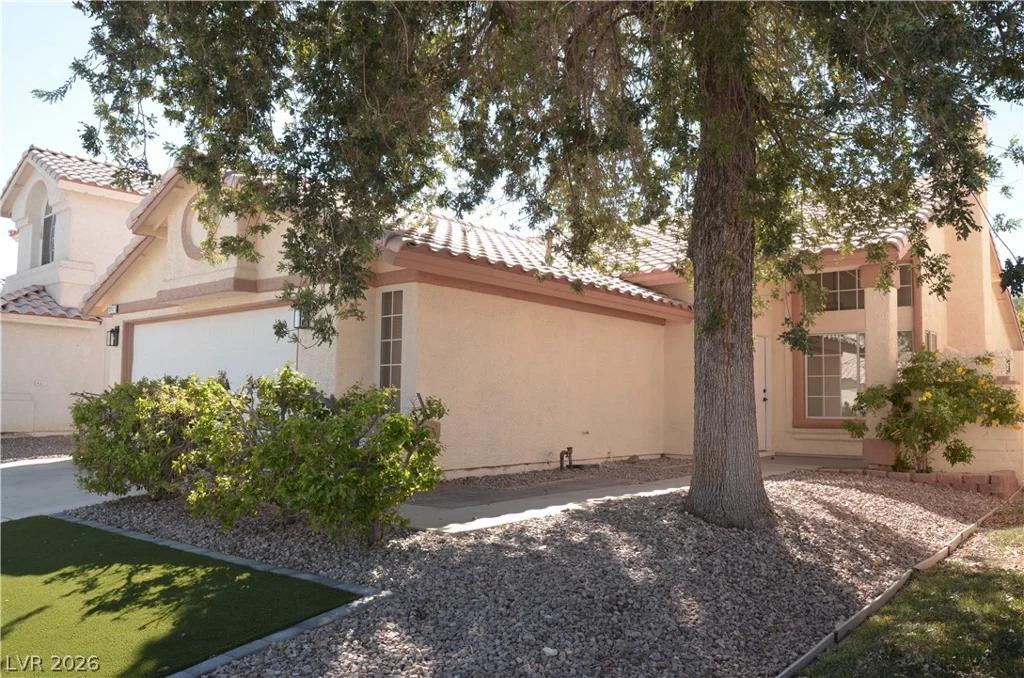 2717 Camphor Tree, Las Vegas, NV 89108