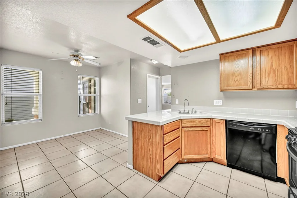 1517 Bellglen, Las Vegas, NV 89128