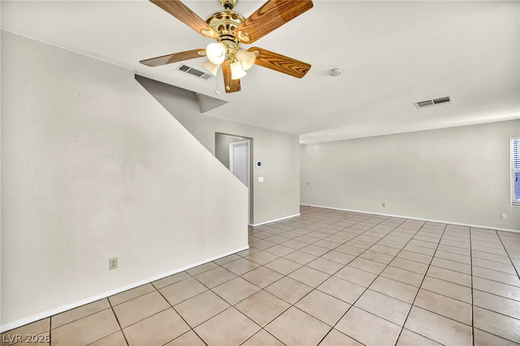 1517 Bellglen, Las Vegas, NV 89128