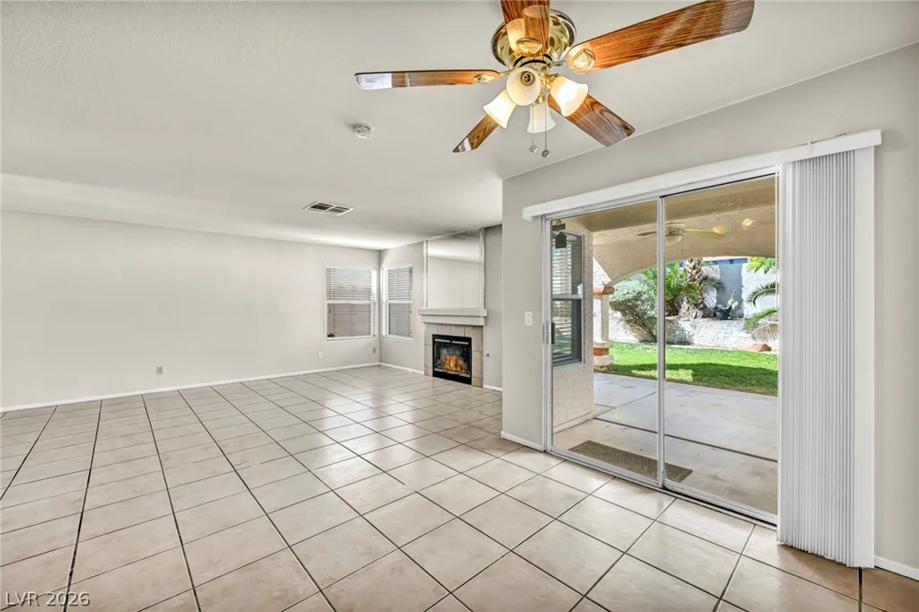 1517 Bellglen, Las Vegas, NV 89128