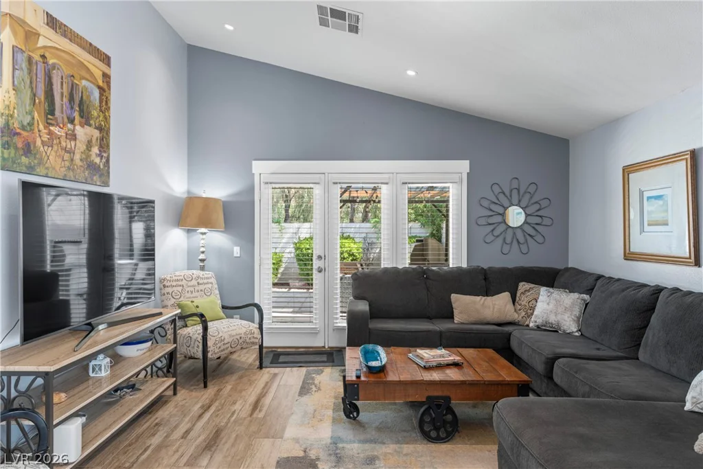 1408 Desert Hills, Las Vegas, NV 89117