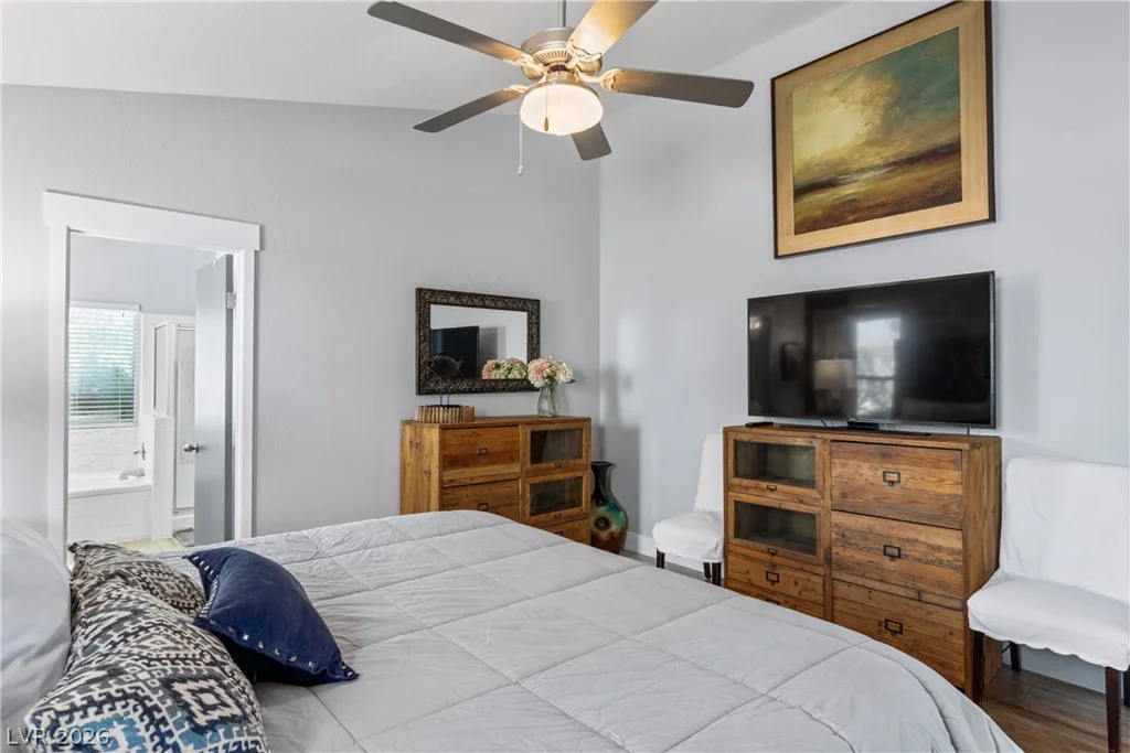 1408 Desert Hills, Las Vegas, NV 89117