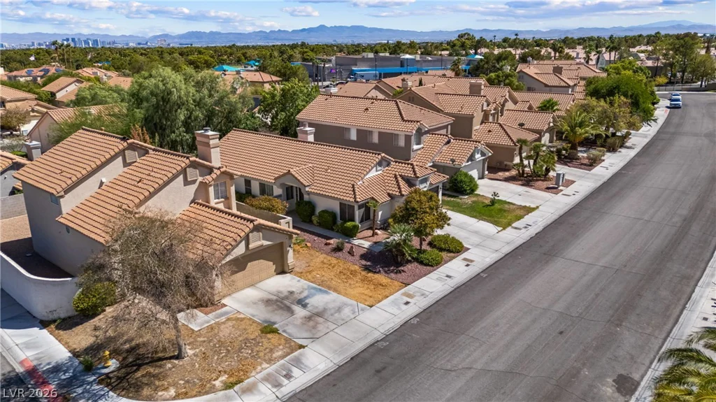 1408 Desert Hills, Las Vegas, NV 89117