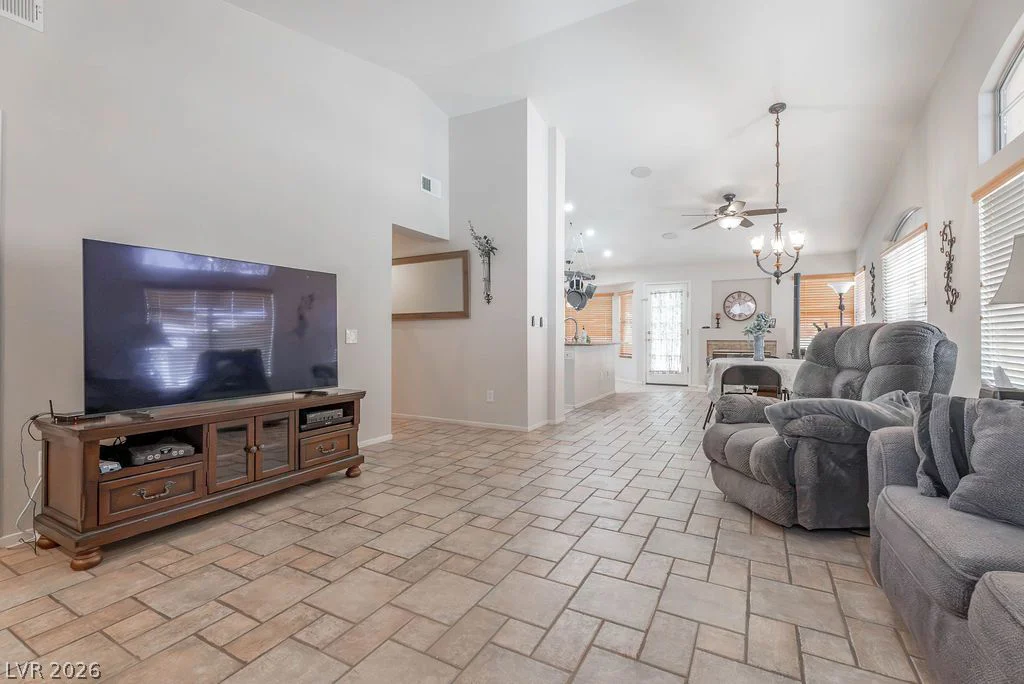 1341 Maplegrove, Las Vegas, NV 89108