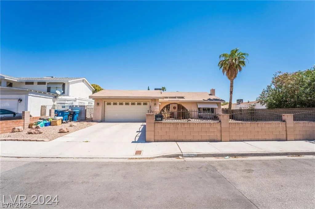 5206 Brentmead, Las Vegas, NV 89120