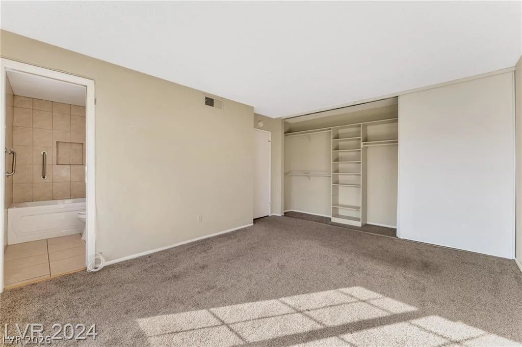 5206 Brentmead, Las Vegas, NV 89120