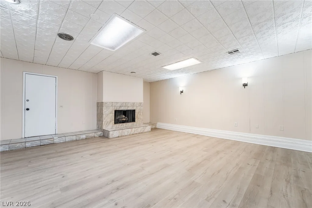 7048 Grasswood, Las Vegas, NV 89147