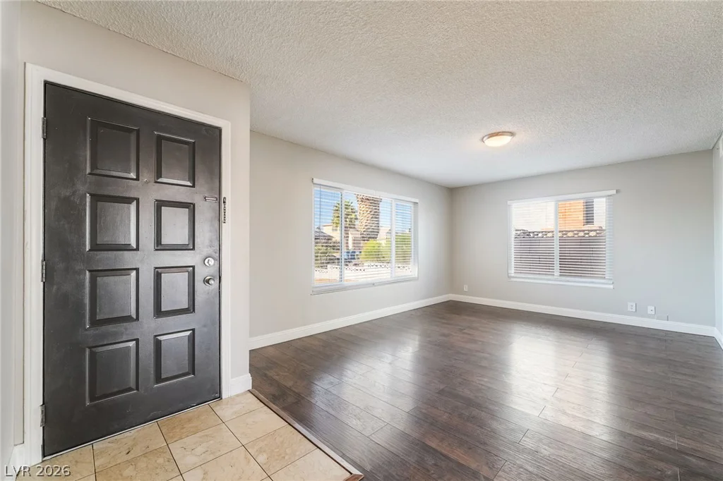 7048 Grasswood, Las Vegas, NV 89147