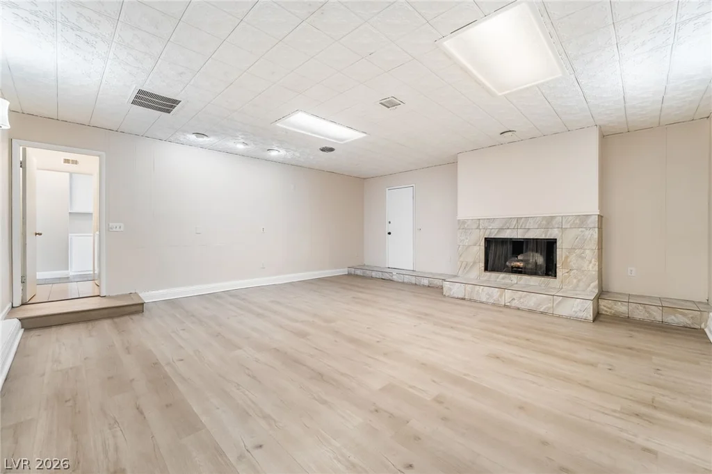 7048 Grasswood, Las Vegas, NV 89147