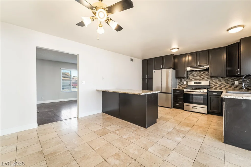 7048 Grasswood, Las Vegas, NV 89147