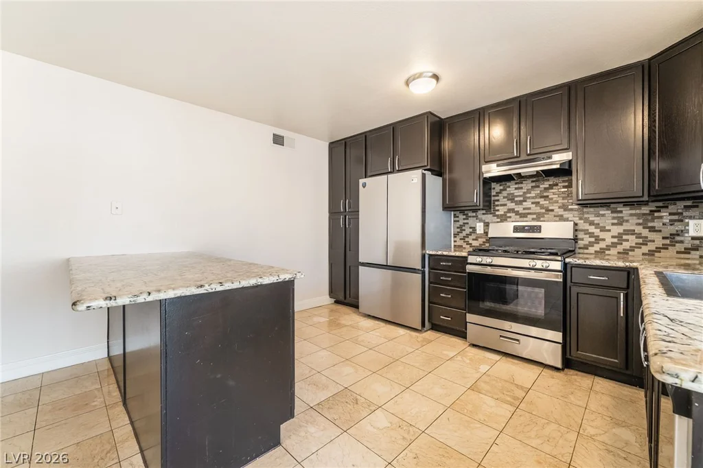 7048 Grasswood, Las Vegas, NV 89147