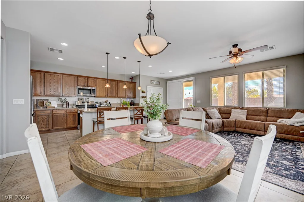 1863 Gentle Dawn, North Las Vegas, NV 89084