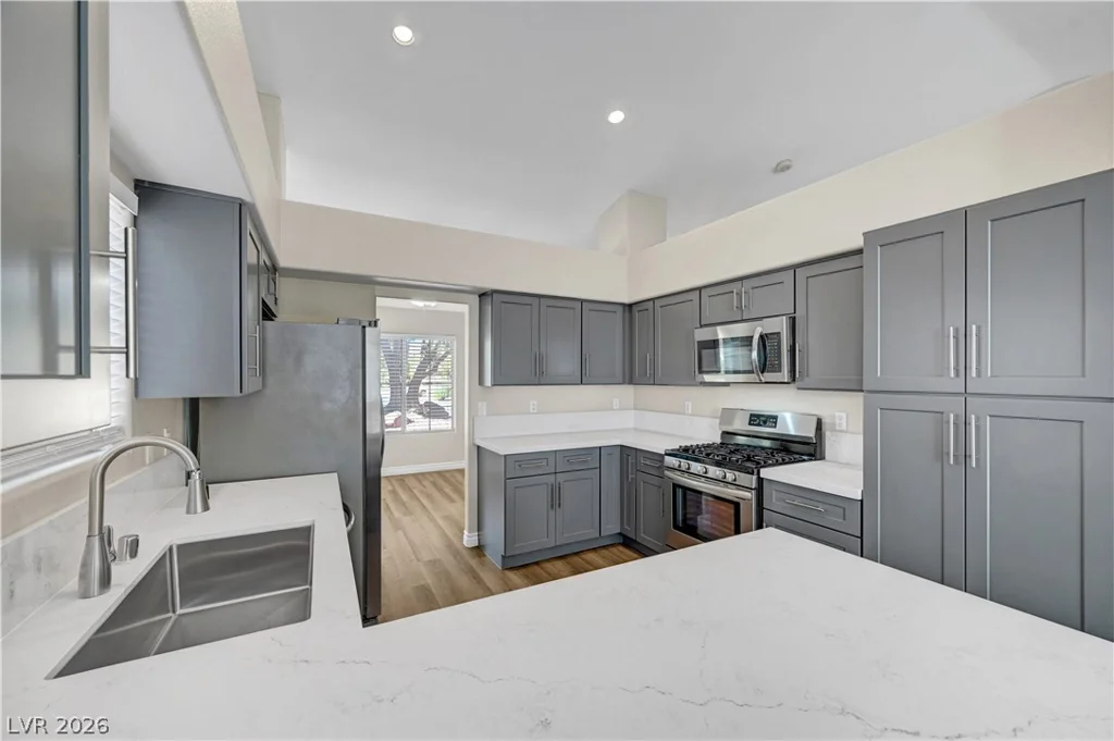4717 Pointe Decatur, North Las Vegas, NV 89032