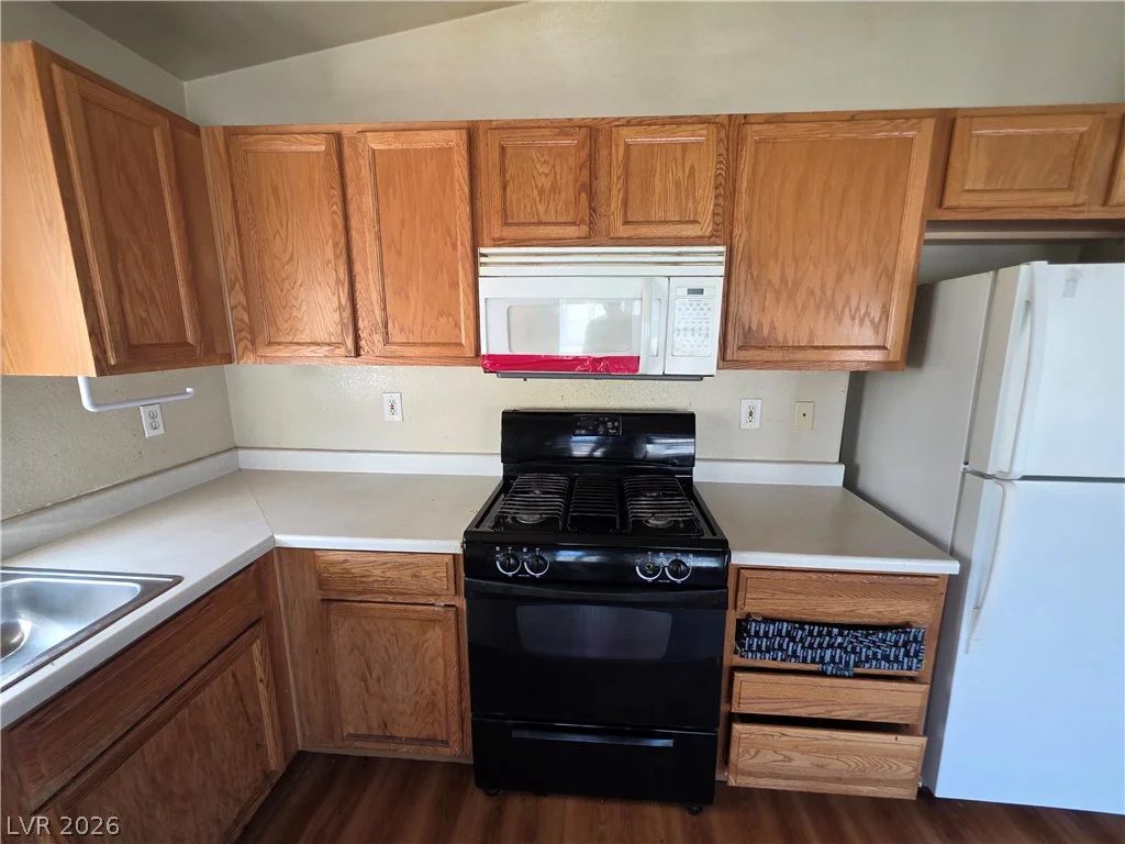 5937 High Steed, Henderson, NV 89011