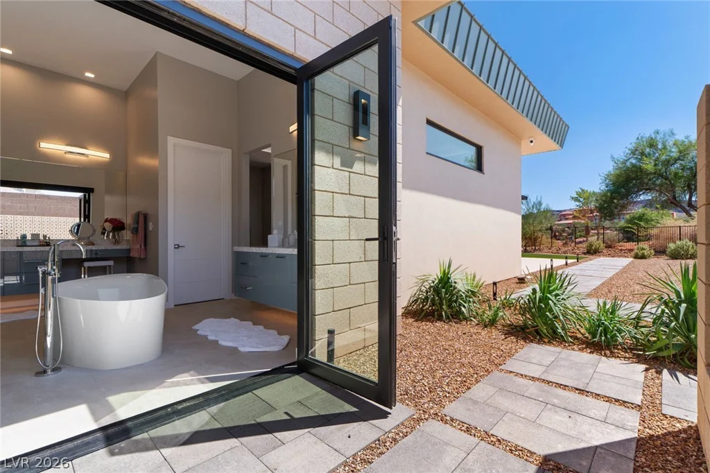 37 Reflection Shores, Henderson, NV 89011