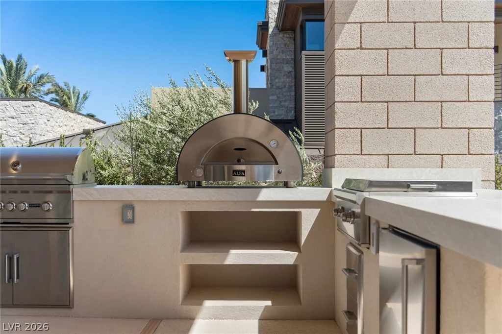 37 Reflection Shores, Henderson, NV 89011