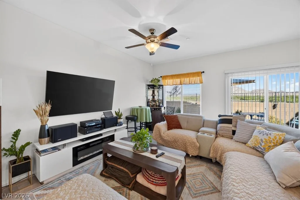 392 Larksong, Henderson, NV 89011
