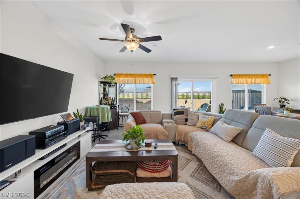 392 Larksong, Henderson, NV 89011