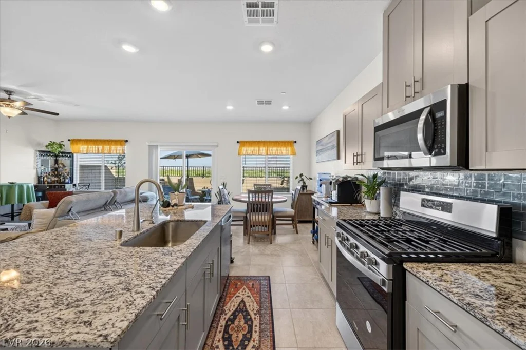 392 Larksong, Henderson, NV 89011