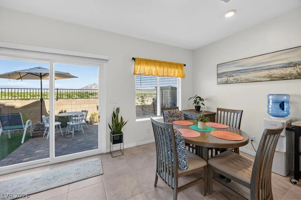 392 Larksong, Henderson, NV 89011