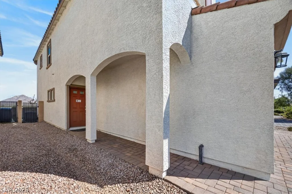 392 Larksong, Henderson, NV 89011
