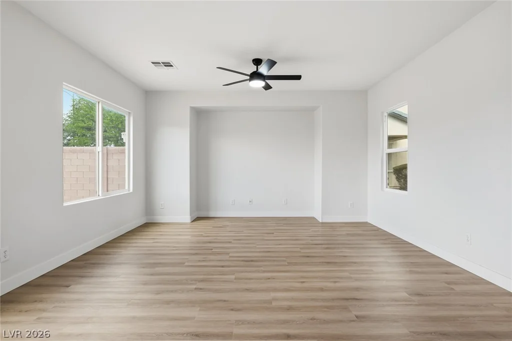 8149 Loma Del Ray, Las Vegas, NV 89131