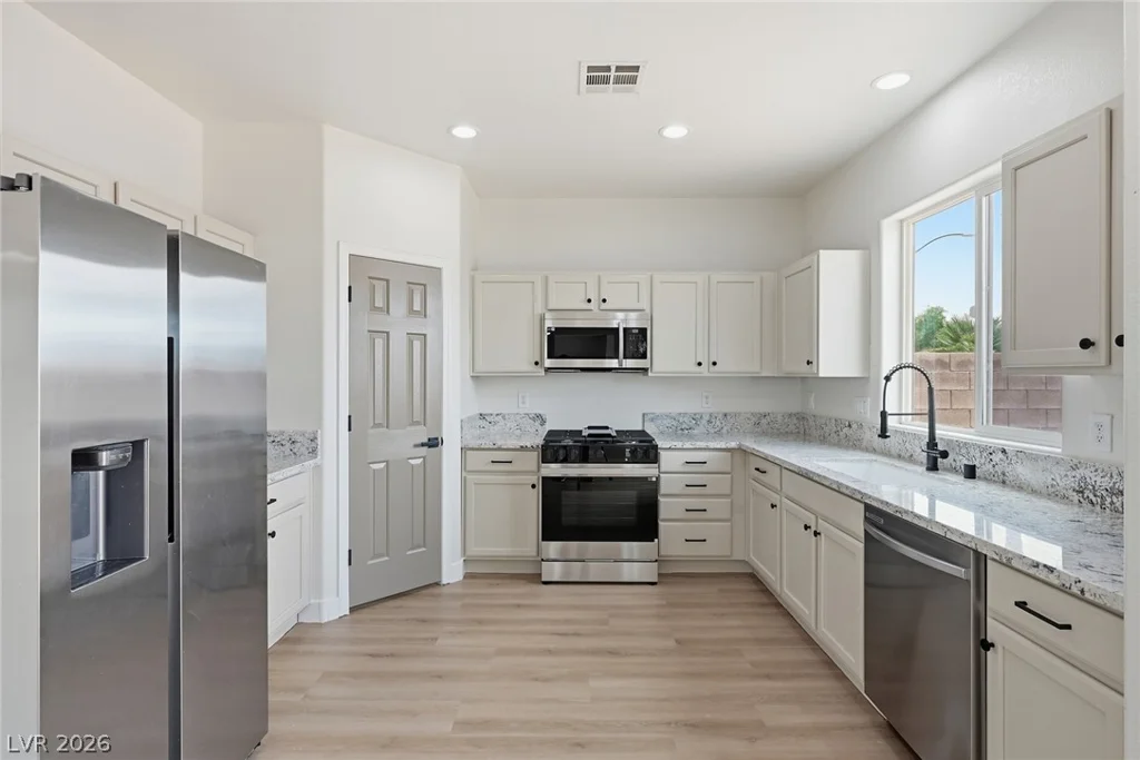 8149 Loma Del Ray, Las Vegas, NV 89131