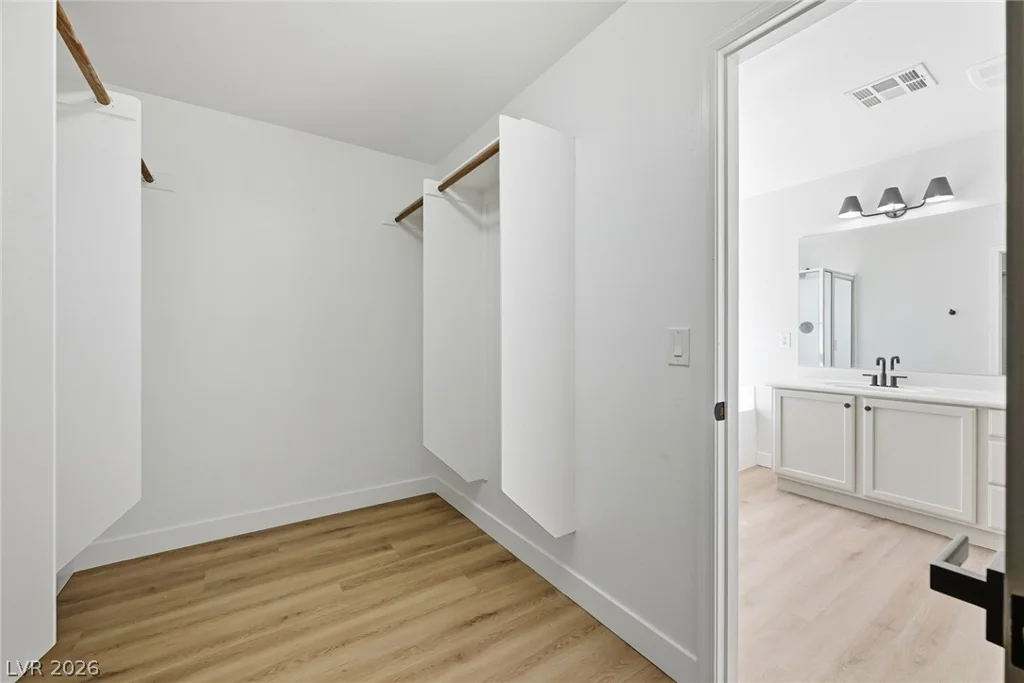 8149 Loma Del Ray, Las Vegas, NV 89131