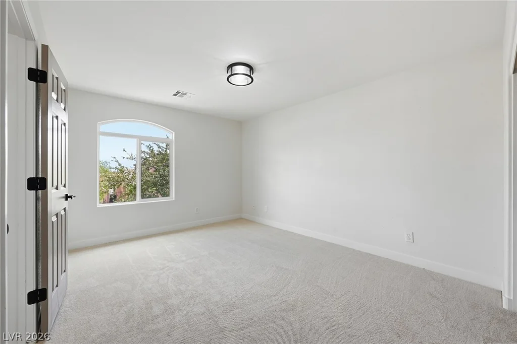 8149 Loma Del Ray, Las Vegas, NV 89131
