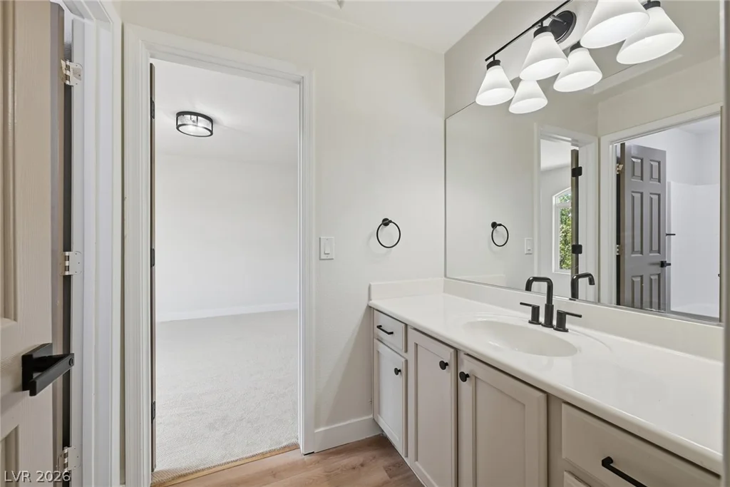 8149 Loma Del Ray, Las Vegas, NV 89131