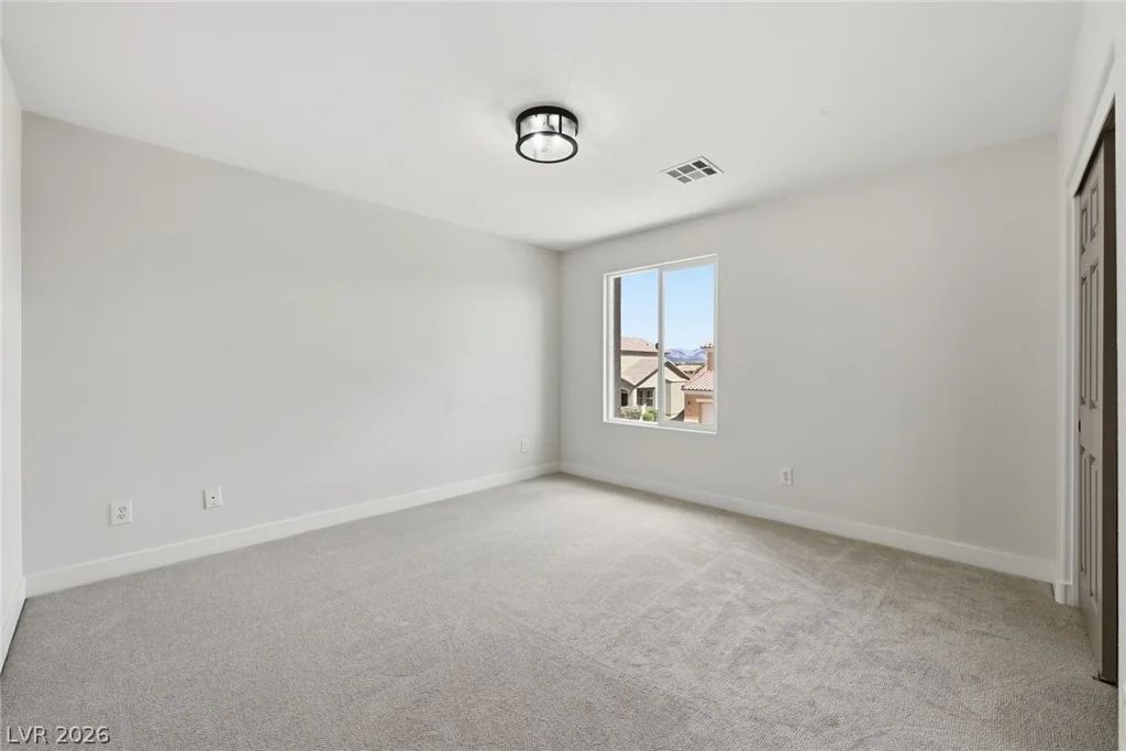 8149 Loma Del Ray, Las Vegas, NV 89131