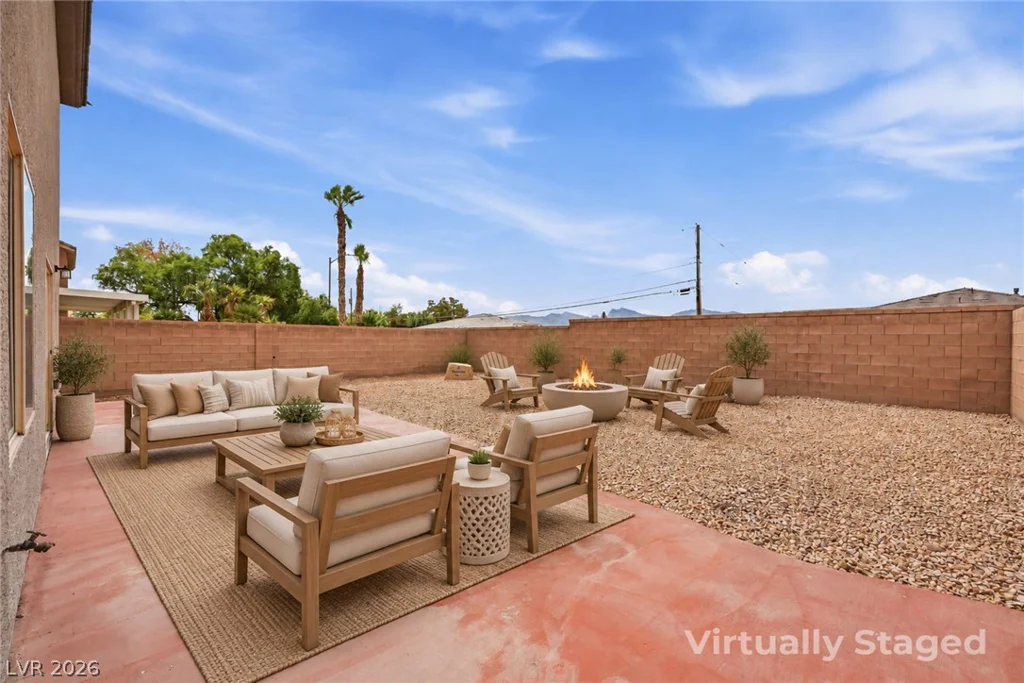 8149 Loma Del Ray, Las Vegas, NV 89131