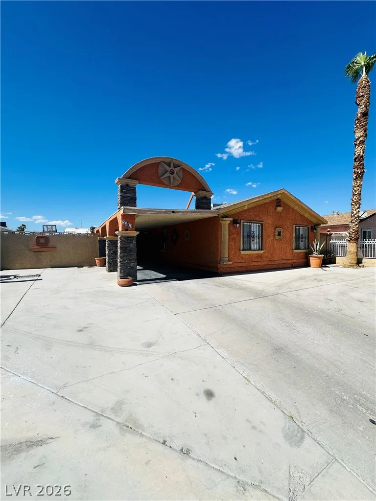 5211 Gloucester, Las Vegas, NV 89122
