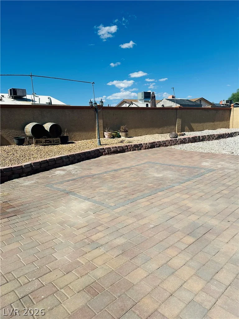 5211 Gloucester, Las Vegas, NV 89122