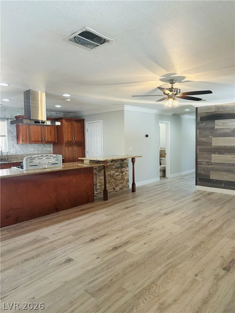 5211 Gloucester, Las Vegas, NV 89122