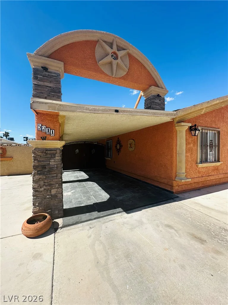5211 Gloucester, Las Vegas, NV 89122