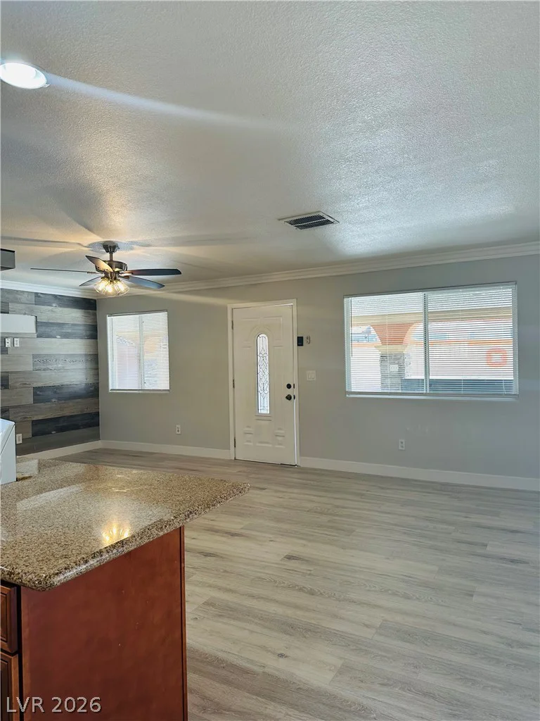 5211 Gloucester, Las Vegas, NV 89122