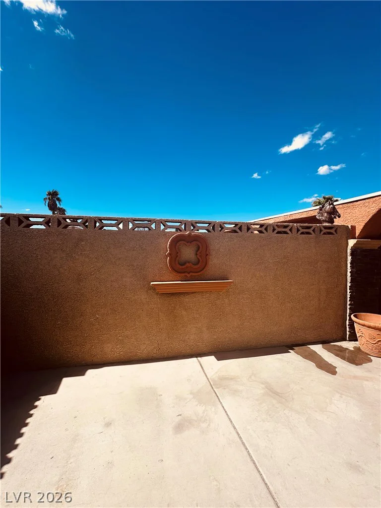 5211 Gloucester, Las Vegas, NV 89122