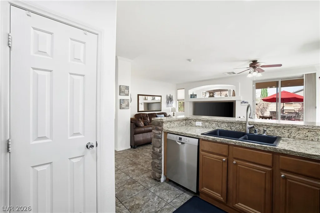 7568 Schuders, Las Vegas, NV 89178