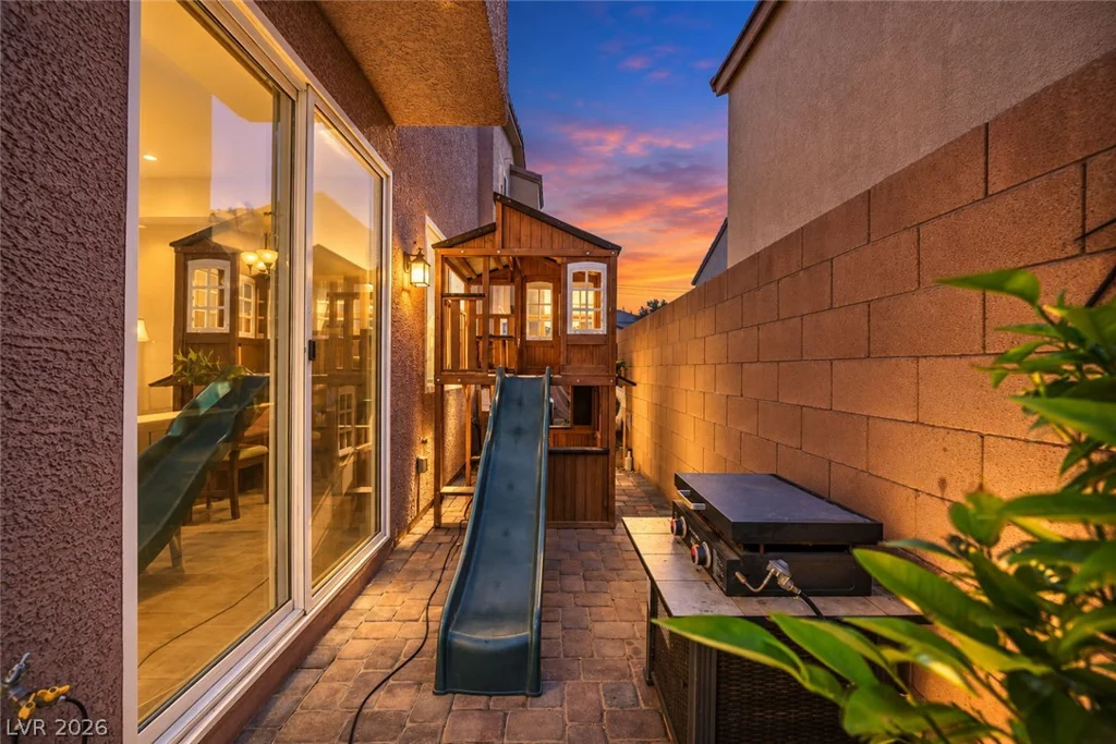 5347 Bennett Spring, Las Vegas, NV 89122